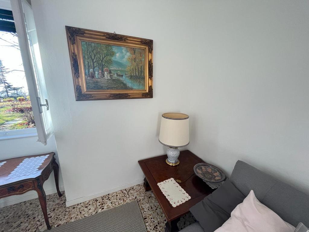 Casa Vacanze Le Violette Villa Brunate Exterior foto